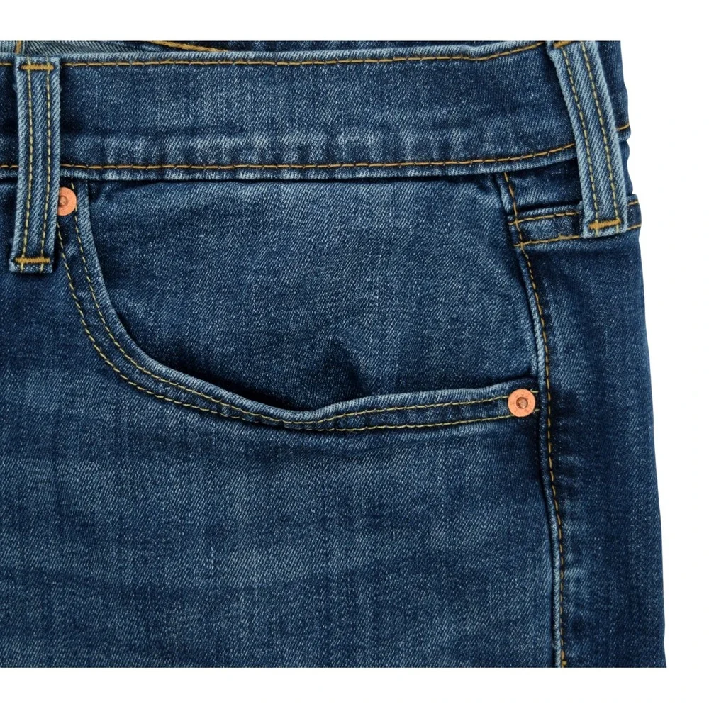 Levi's 559 Relaxed Straight Jeans Men's 38x30 (Measures 38x29) Dark Wash Stretch